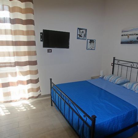 לינה וארוחת בוקר נאפולי Casa Fedora מראה חיצוני תמונה