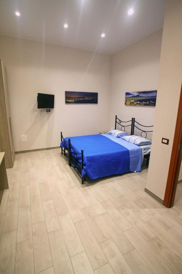 לינה וארוחת בוקר נאפולי Casa Fedora מראה חיצוני תמונה